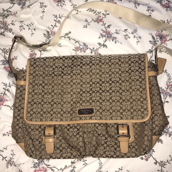 Coach Handbags - Never Used - Large Coach Bag/Laptop Carrier 💼